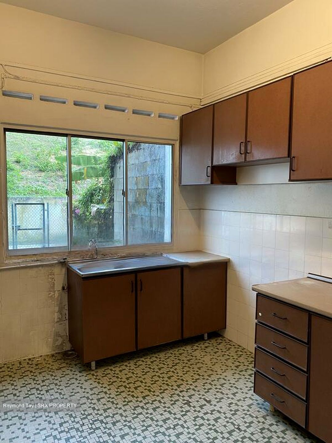 Peakview Estate (D16), Terrace #628450961